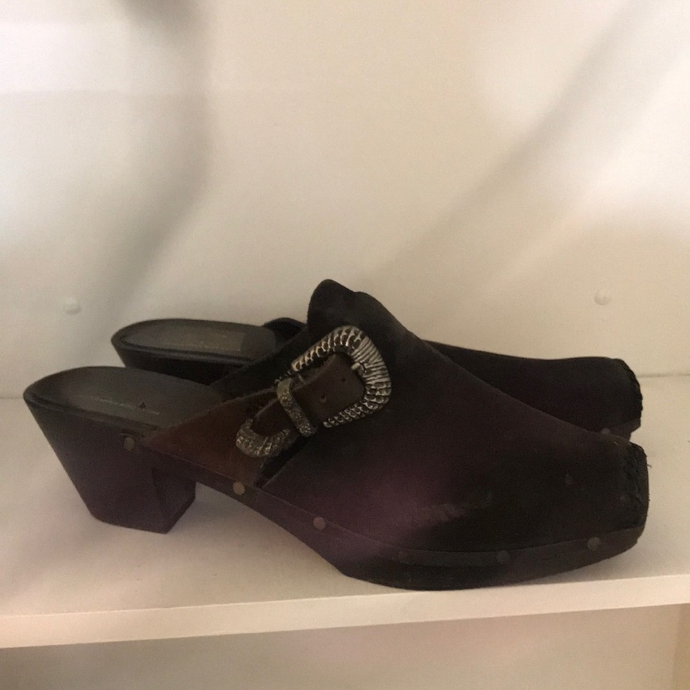 Western/Boho vibes vtg square toed 8.5ladies clogs